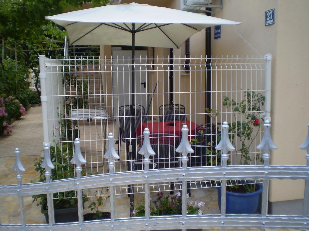 Apartments Tare, Free Parking Vodice Oda fotoğraf