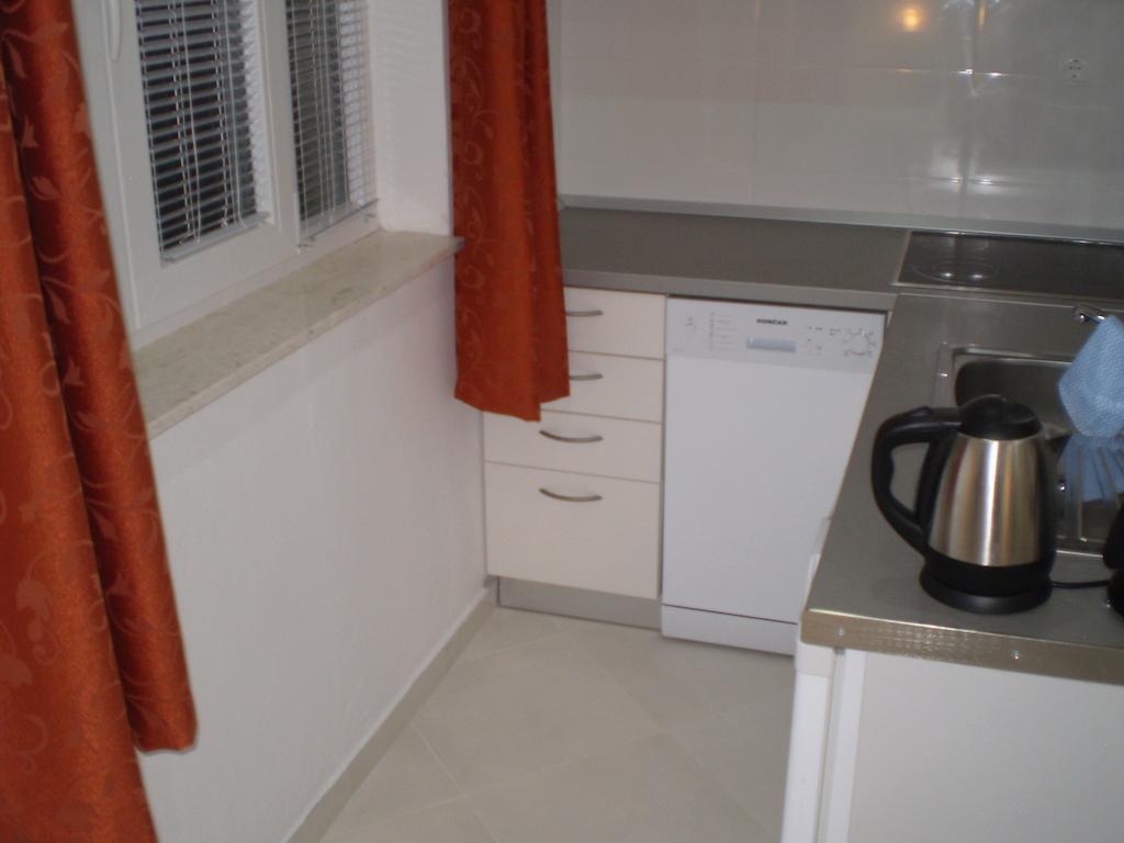 Apartments Tare, Free Parking Vodice Oda fotoğraf